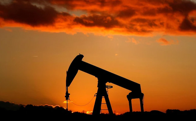 United Arab Emirates says it will leave OPEC effective May 1